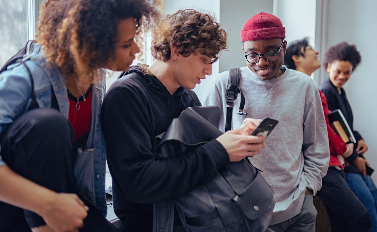 Common Money Mistakes College Students Make (And How to Avoid Them)